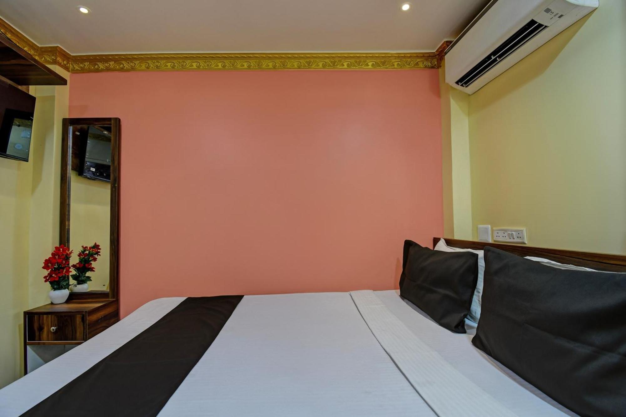 כלכותה Hotel O Star View מראה חיצוני תמונה